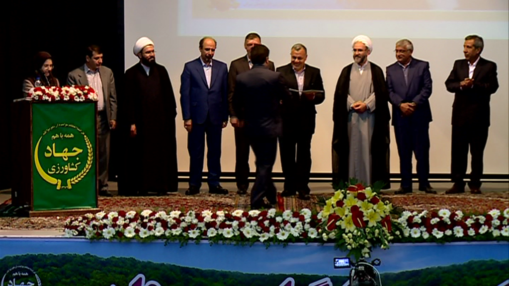 تولید محصولات کم آب بر؛ اولویت وزارت جهاد کشاورزی تولید محصولات کم آب بر؛ اولویت وزارت جهاد کشاورزی