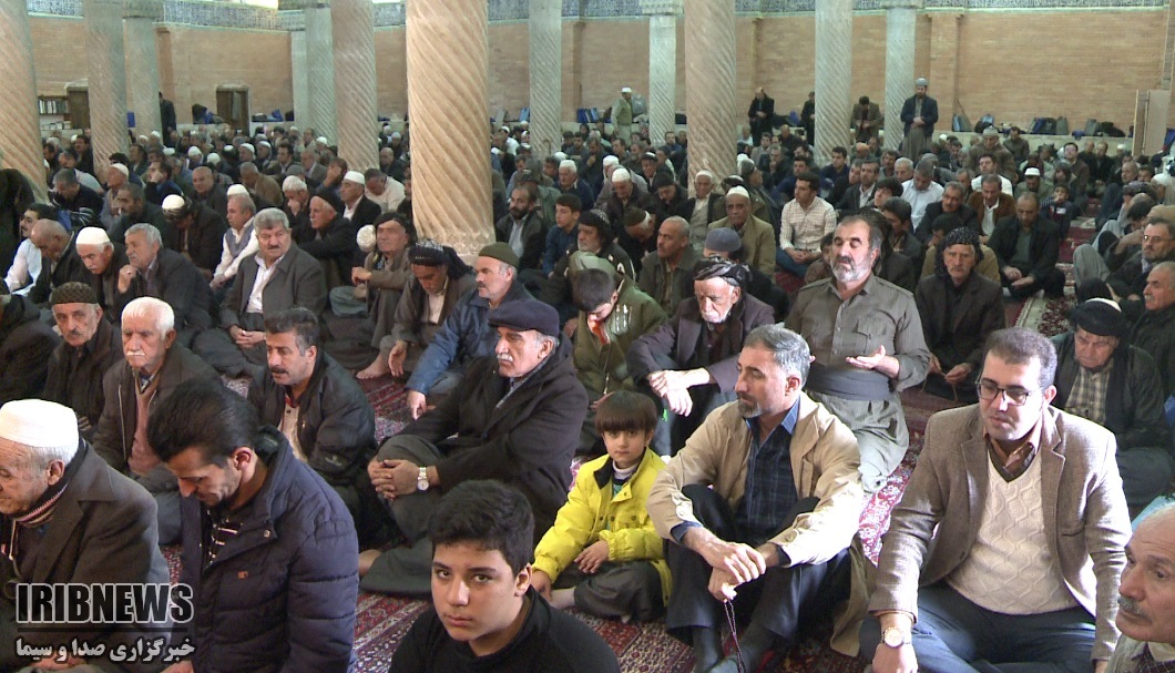 تاکید امام جمعه سنندج بر هوشیاری مقابل دشمنان