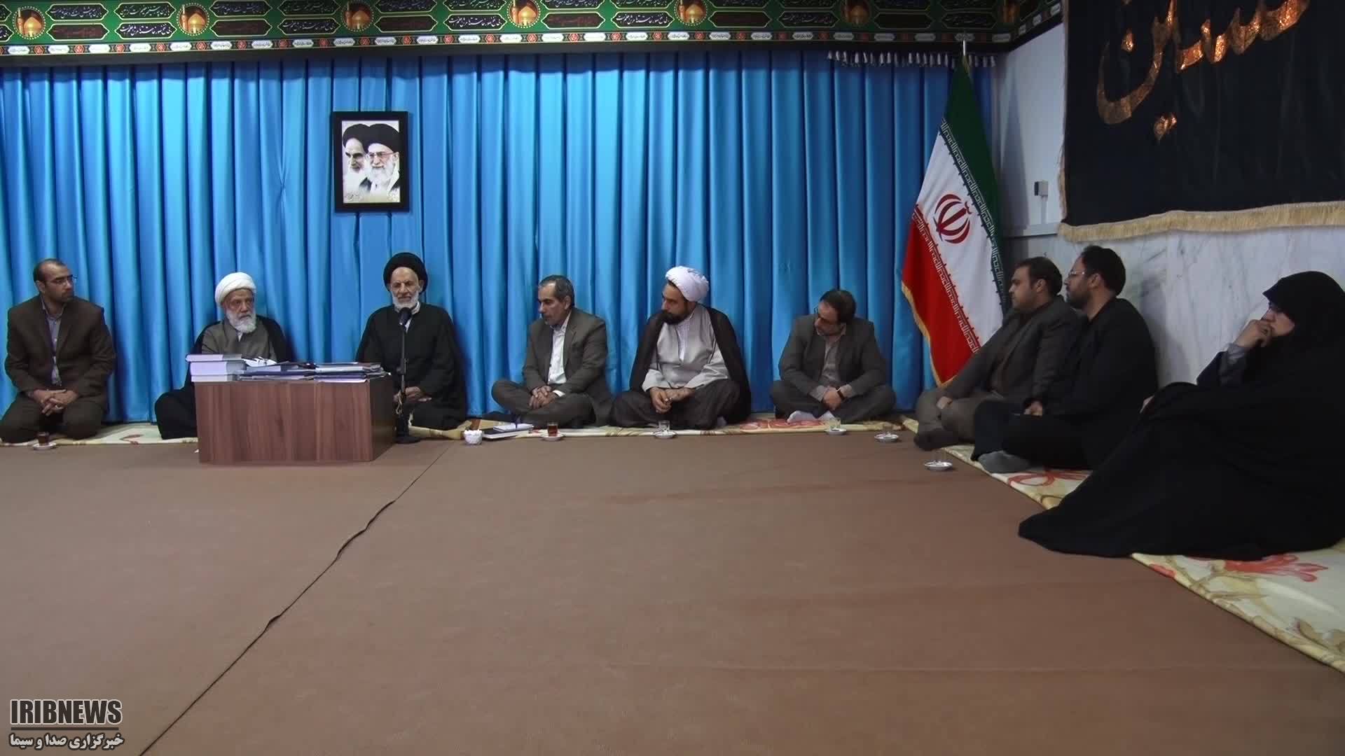 استادان دانشگاه باید در گام دوم انقلاب حرکت جدیدی را آغاز کنند