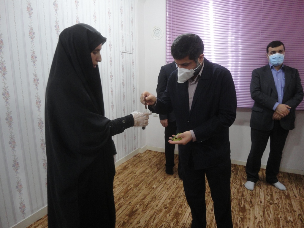 اهدای منزل به خانواده شهید مدافع امنیت اهدای منزل به خانواده شهید مدافع امنیت