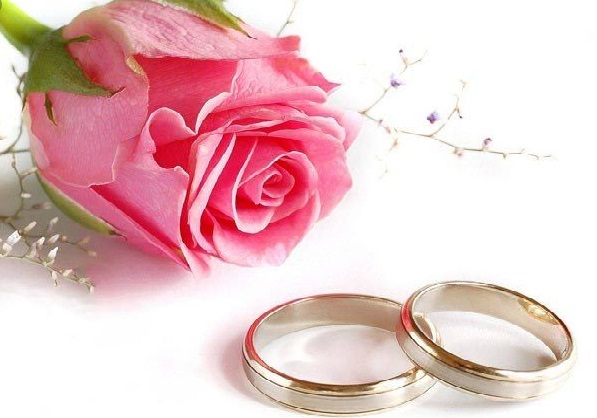 زوج جوان اراکی تهدید کرونا را به فرصت تبدیل کردند