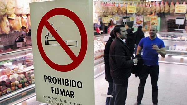  ممنوعیت سیگار کشیدن در ۲ منطقه اسپانیا برای جلوگیری از شیوع کرونا
