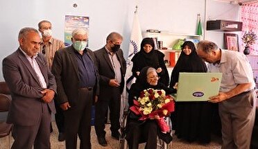 تجلیل از معمار دانشگاه باهنر کرمان