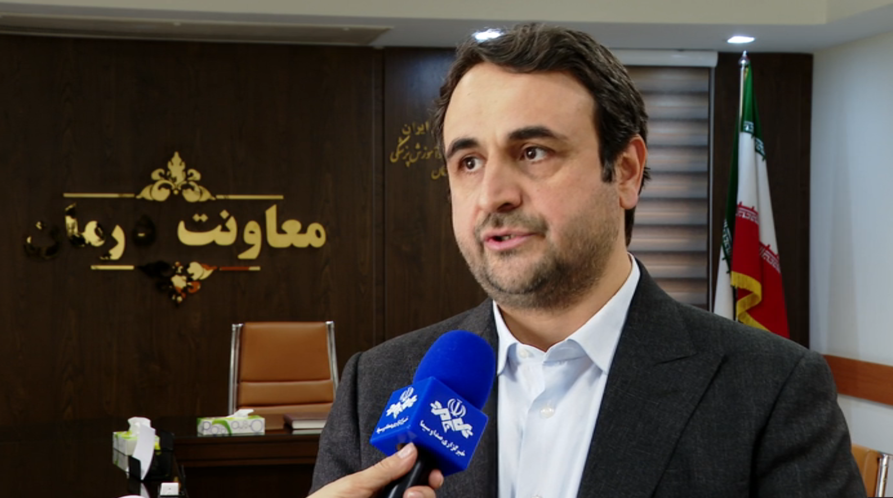 برخورد با پزشکان زیرمیزی بگیر برخورد با پزشکان زیرمیزی بگیر