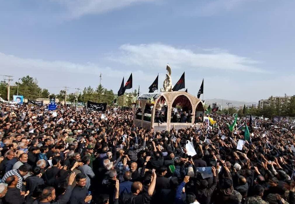 قدرشناسی ملت از شهیدجمهور وهمراهانش باحضور میلیونی در مراسم تشییع