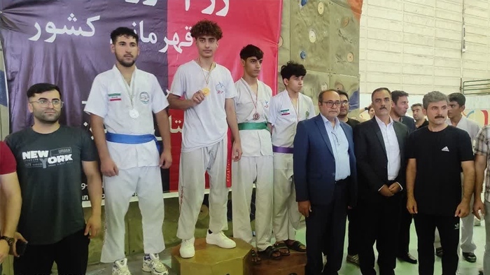 کسب 5 مدال توسط رزمی کارات قمی در رقابتهای انجمن رزم آوران قهرمانی کشور کسب 5 مدال توسط رزمی کارات قمی در رقابتهای انجمن رزم آوران قهرمانی کشور