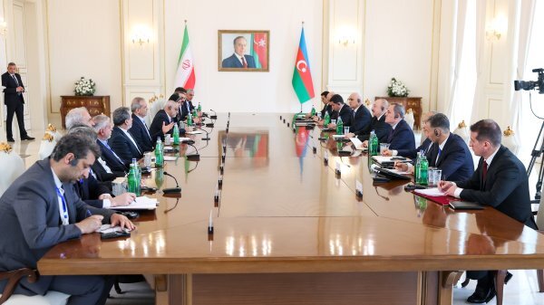 پیوند‌های تاریخی دو ملت ایران و آذربایجان زمینه ساز توسعه همکاری‌های دو کشور است