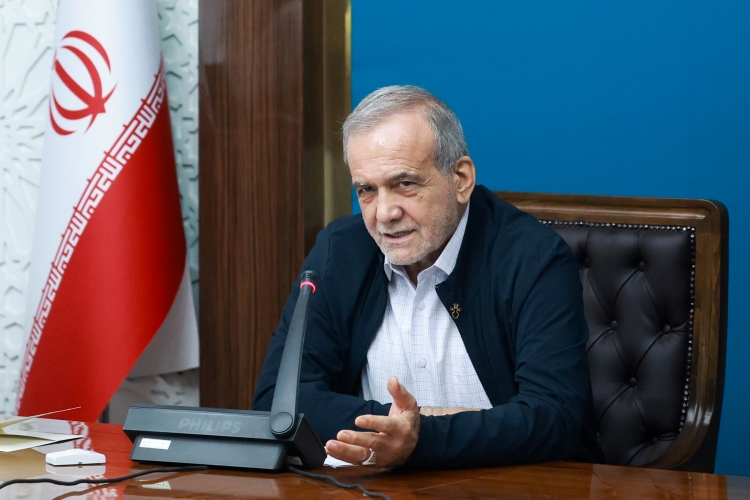 دانشگاه‌ها باید بازیگران اصلی در حل بحران‌های کشور شوند