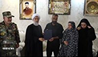 دیدار رئیس سازمان عقیدتی سیاسی ارتش با خانواده های شهدای اقتدار در بروجرد