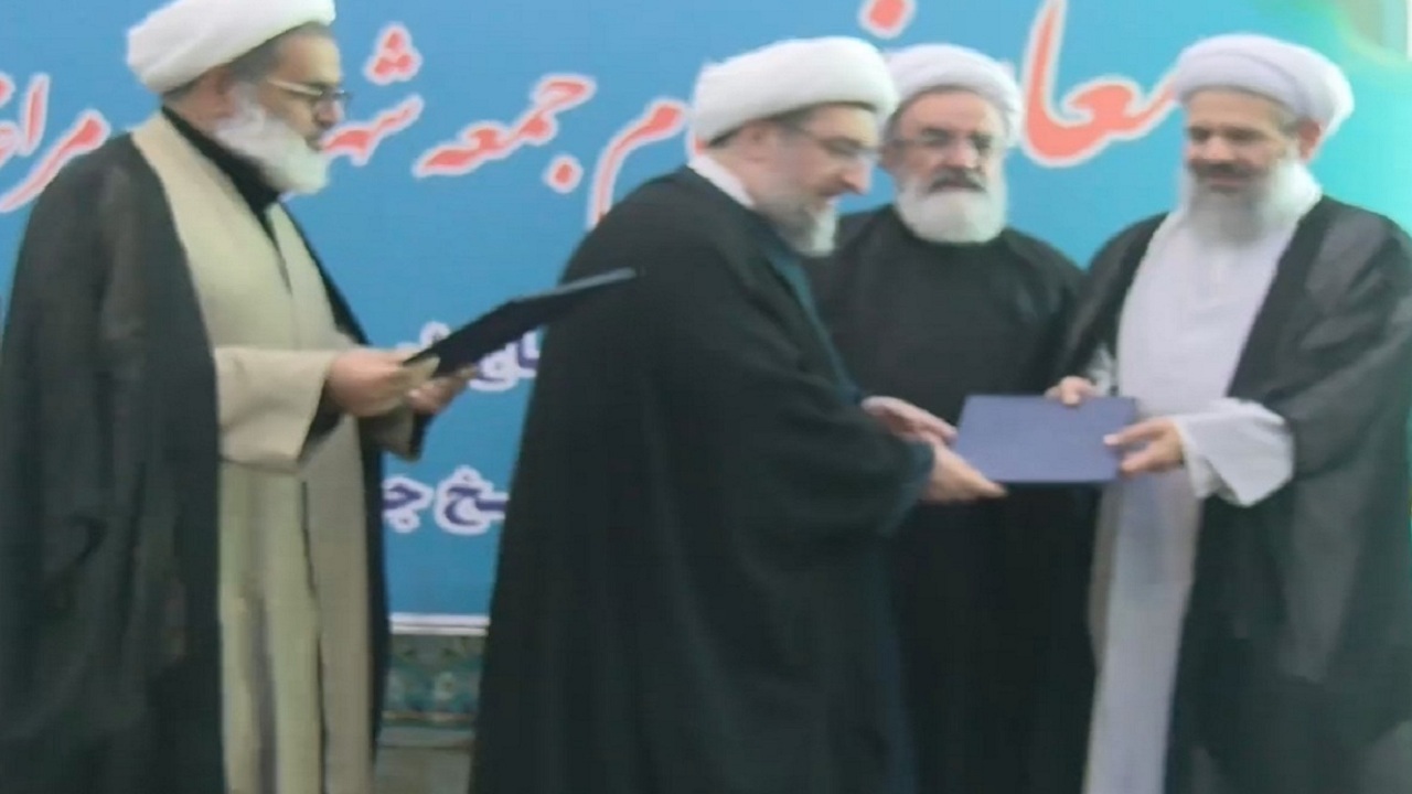 ائمه جمعه برای همدلی تمامی گروه‌ها تلاش کنند