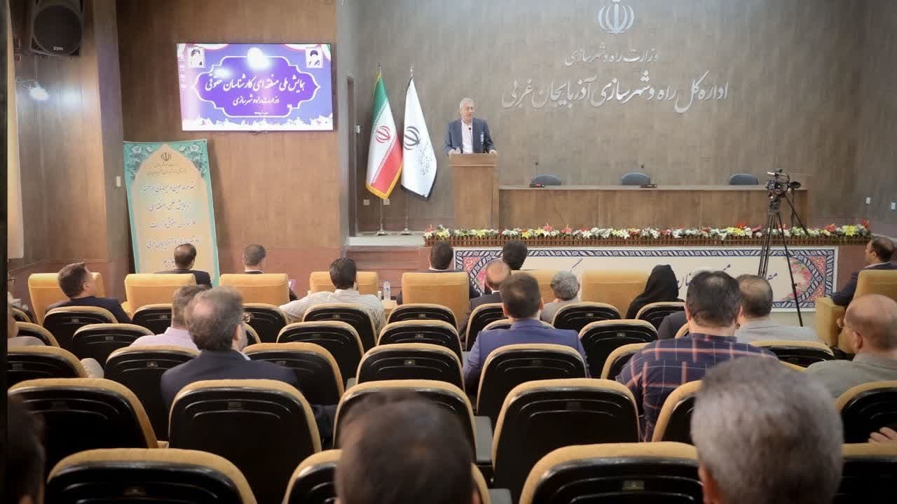 اخذ ۱۱ هزار فقره سند تک برگی در آذربایجان‌غربی 