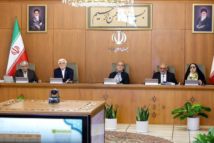 قدردانی رئیس جمهور از تلاش‌های وزیر و وزارت امور خارجه در زمینه مذاکرات