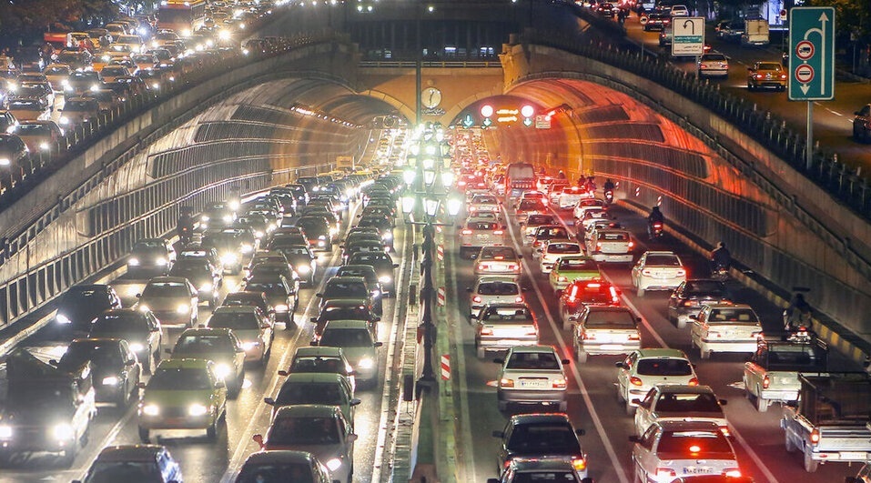 استان تهران؛ صدرنشین مصرف بنزین کشور استان تهران؛ صدرنشین مصرف بنزین کشور