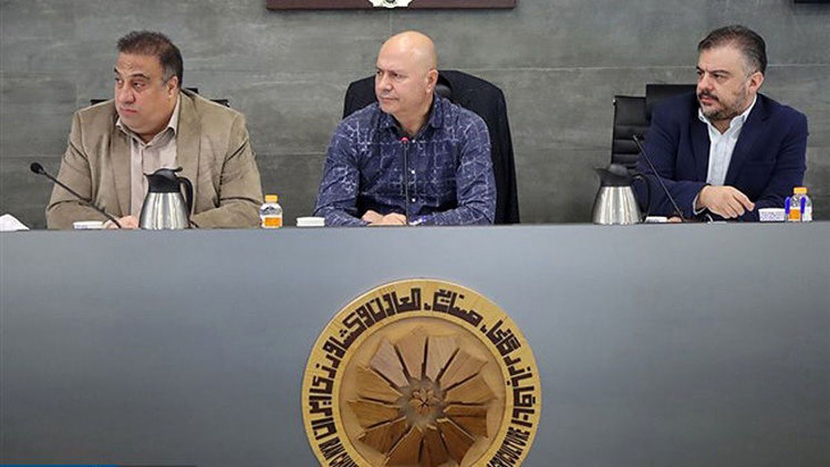 حذف ارز چندنرخی و سپردن مدیریت زنجیره به تشکلها حذف ارز چندنرخی و سپردن مدیریت زنجیره به تشکلها