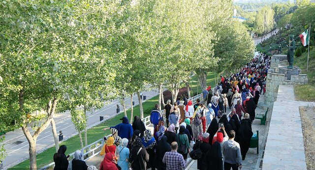پیاده‌روی بزرگ خانوادگی شیراز ، ۲۵ مهر، جلوه‌ای از نشاط اجتماعی