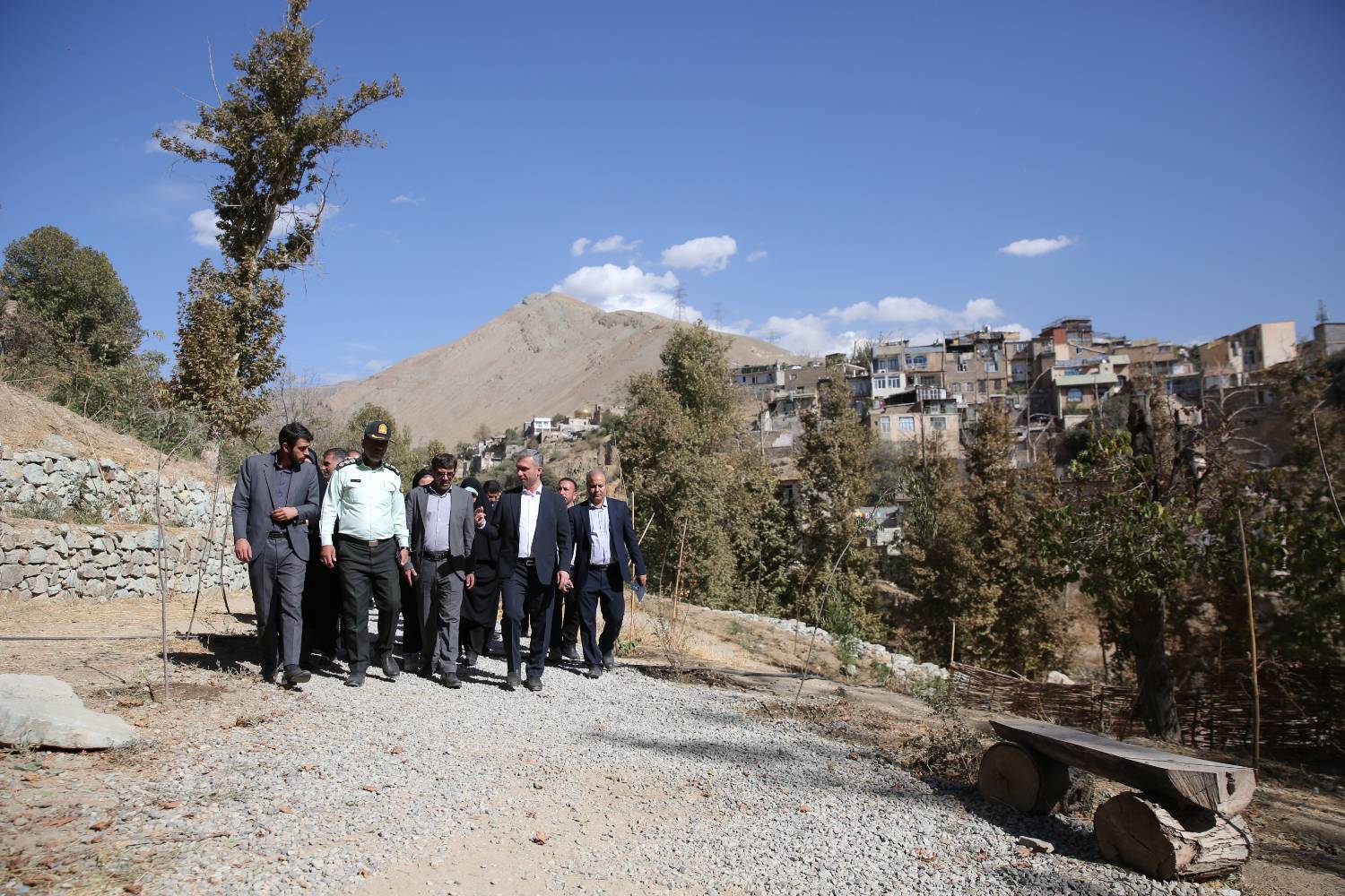 آسیبهای اجتماعی منطقه ۵ بررسی شد آسیبهای اجتماعی منطقه ۵ بررسی شد