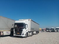  تردد بیش از ۲۵۵ هزار دستگاه کامیون حامل کالا‌های صادراتی در گمرکات مرزی استان کرمانشاه
