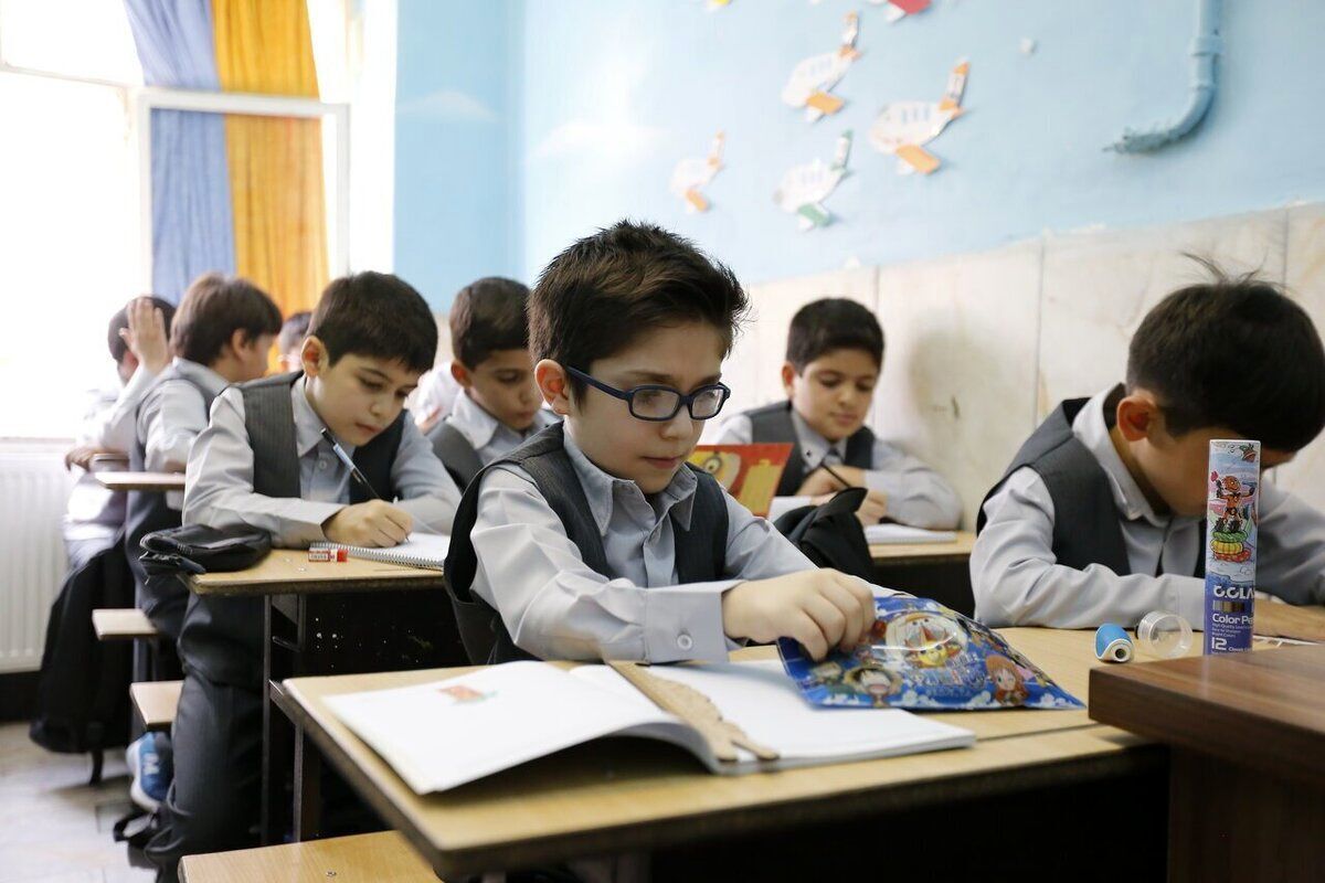 غیر حضوری شدن برخی مدارس در استان سمنان غیر حضوری شدن برخی مدارس در استان سمنان